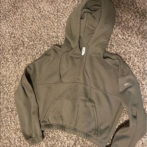 Alo Yoga half zip stadium hoodie